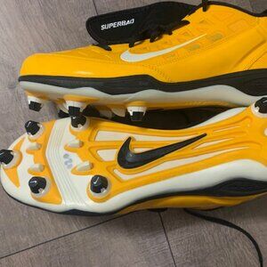Brand New Nike Football ZOOM Shoe Size 10.5 Canary Yellow with Spikes
